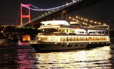 Bosphorus Dinner Cruise & Turkish Night Show