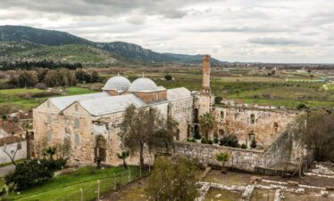 Isabey Mosque