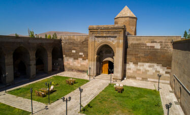 Karatay Han