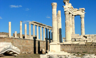 Pergamon Tour
