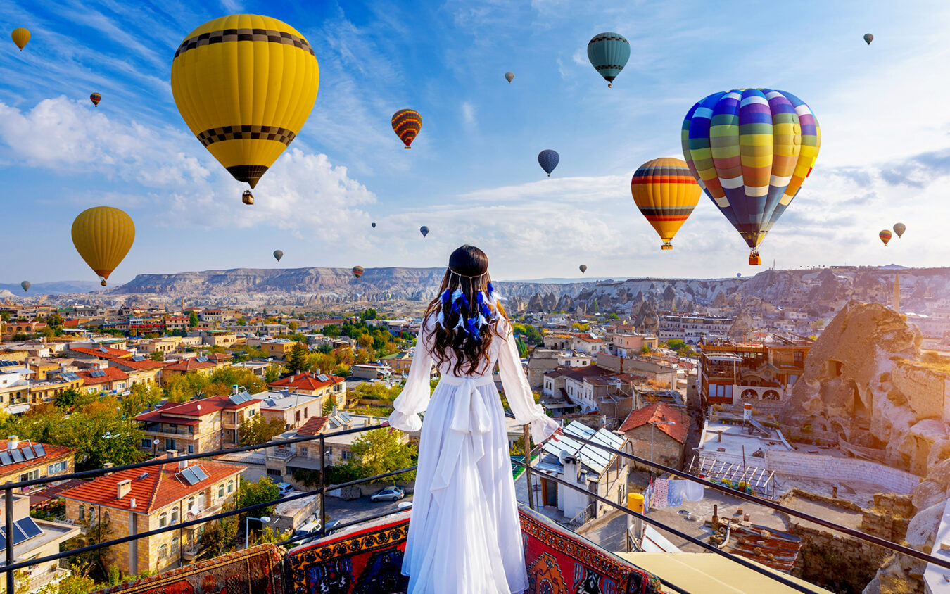 Cappadocia Tours: From Hot Air Balloons to Cave Cities