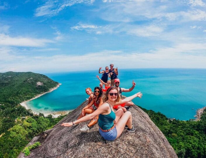 Why Group Tours Are the Best Way to Make New Travel Friend