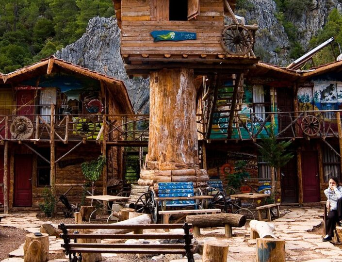 Saban Tree Houses (Guesthouse)