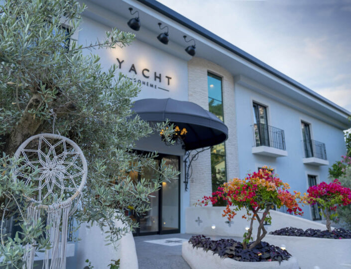 Yacht Boheme Hotel